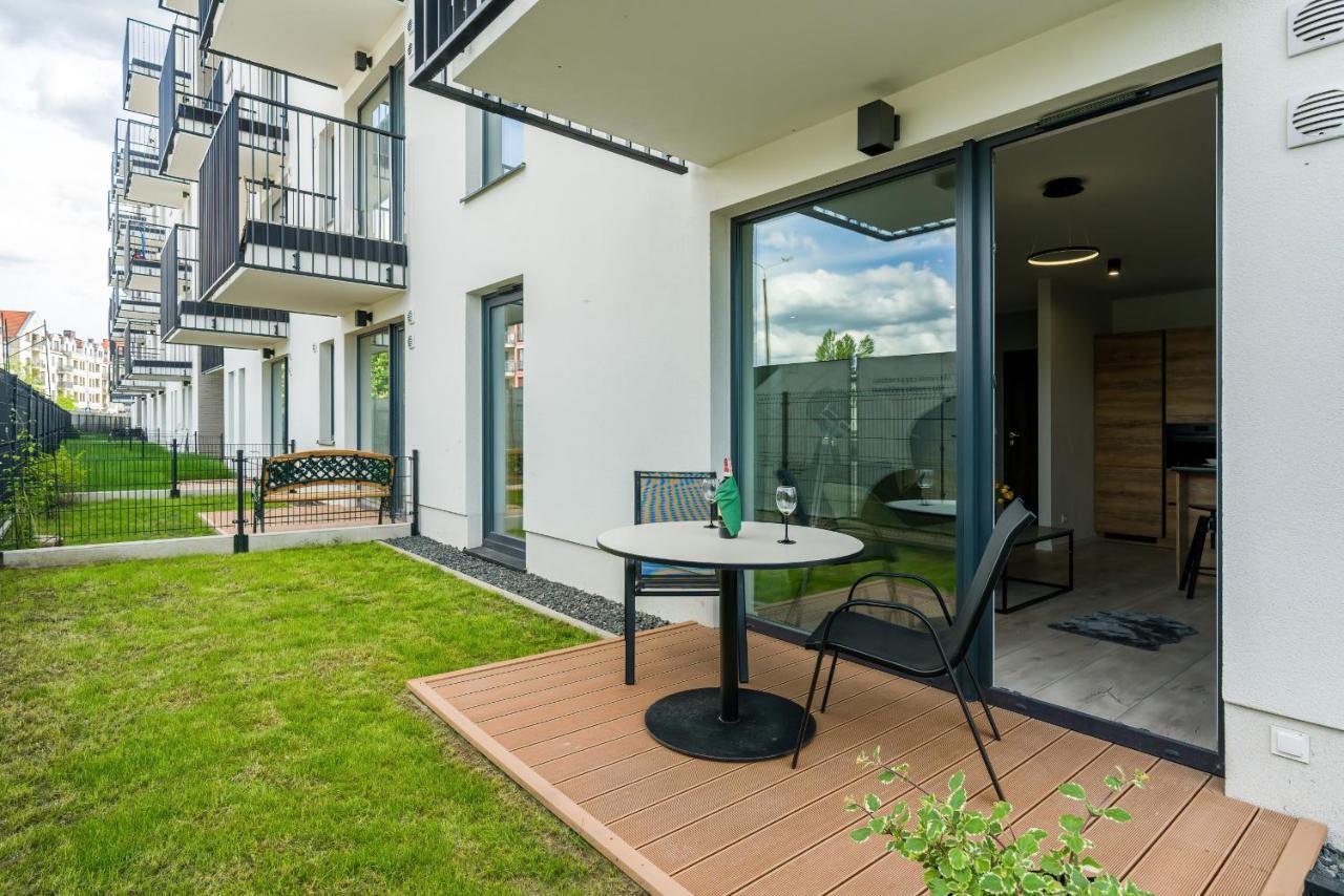 Esencja Apartments With Free Parking Garbary 104 By Noclegi Renters Poznań Buitenkant foto