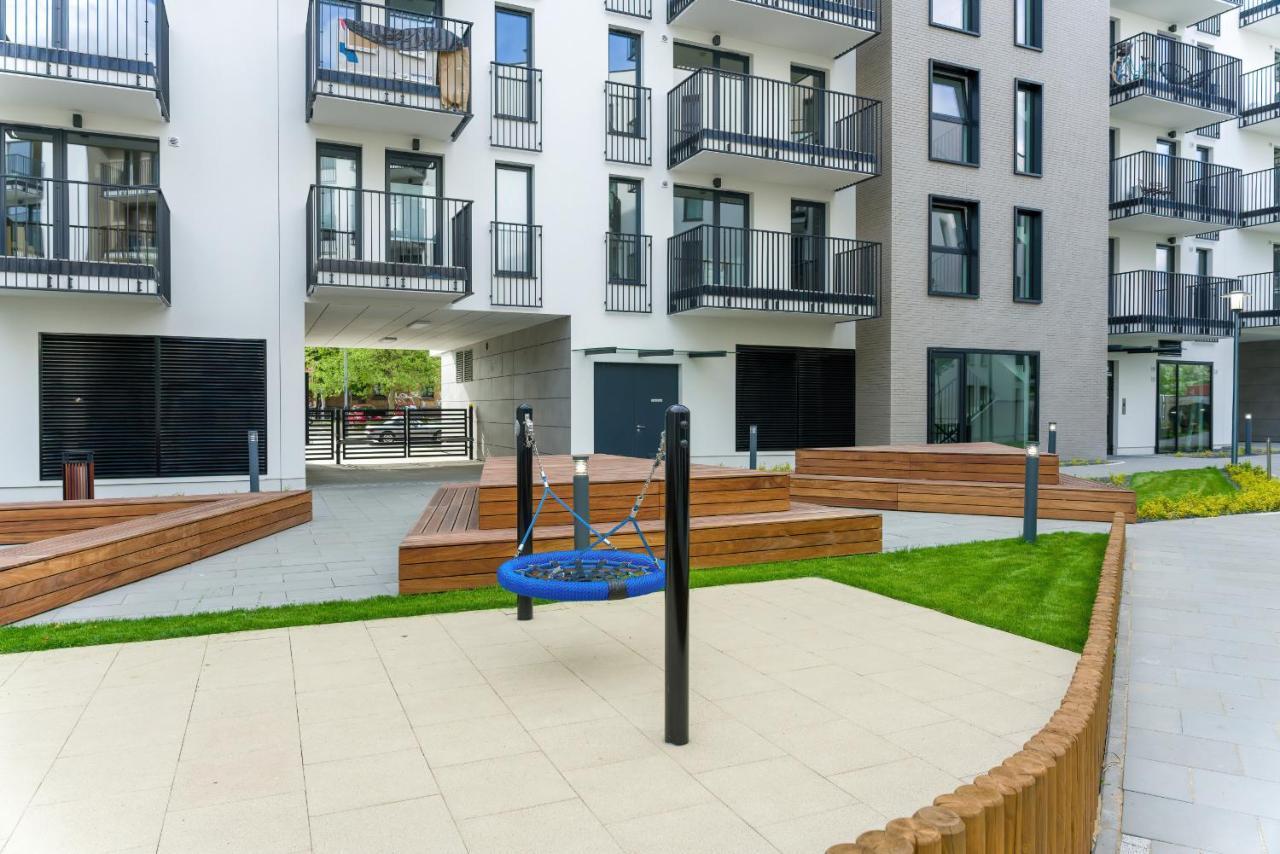 Esencja Apartments With Free Parking Garbary 104 By Noclegi Renters Poznań Buitenkant foto
