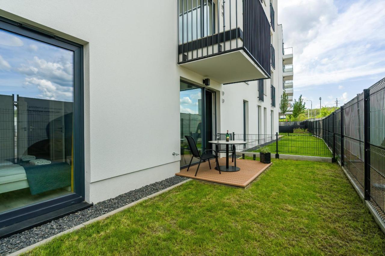 Esencja Apartments With Free Parking Garbary 104 By Noclegi Renters Poznań Buitenkant foto
