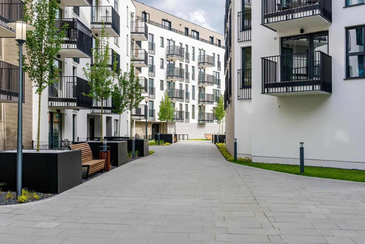 Esencja Apartments With Free Parking Garbary 104 By Noclegi Renters Poznań Buitenkant foto