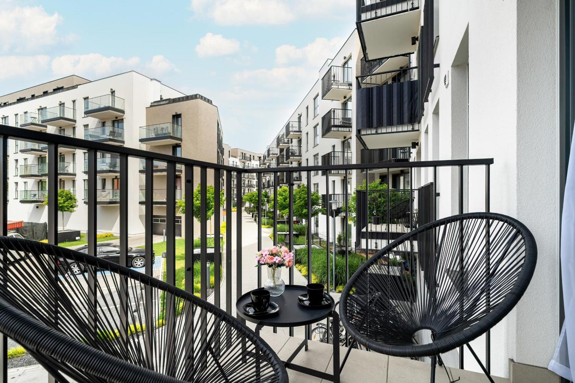 Esencja Apartments With Free Parking Garbary 104 By Noclegi Renters Poznań Buitenkant foto